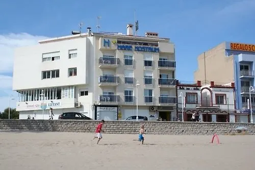 Mare Nostrum Hotel *